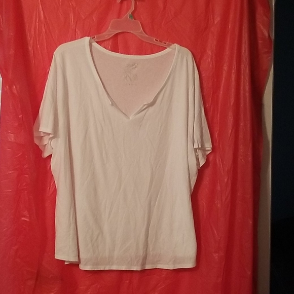Terra & Sky Tops - V neck t shirt